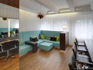 QVC Garderobe, KPLUS KONZEPT GMBH KPLUS KONZEPT GMBH Modern Dressing Room