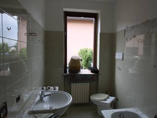 Wc renovation, archiroveri archiroveri