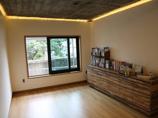 옥인동주택 리모델링 , IEUNG Architect IEUNG Architect Modern living room