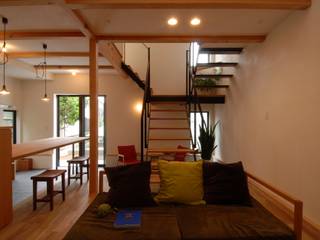 太陽と風の家, 株式会社ＴＥＲＲＡデザイン 株式会社ＴＥＲＲＡデザイン Eclectic style living room Wood Wood effect