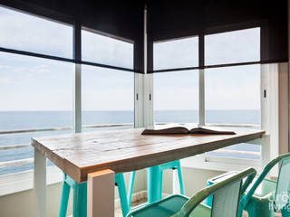 32 m2 mediterráneos, Dröm Living Dröm Living Mediterranean style dining room Tables