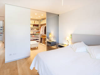 CHALET CONDE ORGAZ, Tarimas de Autor Tarimas de Autor Koloniale Schlafzimmer Holz