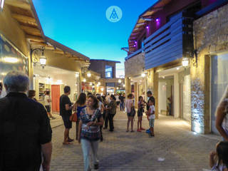 Galeria Comercial en Mina Clavero - Cordoba, AARQUM AARQUM منازل خشب Wood effect