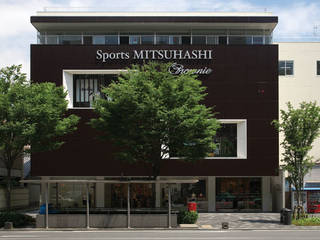 Sports MITSUHASHI Brownie, 株式会社アマゲロ / amgrrow Co., Ltd. 株式会社アマゲロ / amgrrow Co., Ltd. Commercial spaces Metal