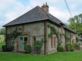 Timber Alternative Windows Country style windows & doors by ROCOCO Country