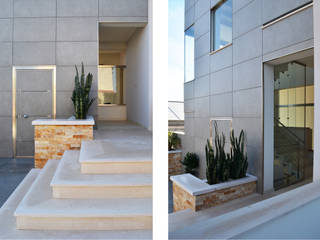 ​VILLA TRA LE SERRE, studioIDEAM studioIDEAM Modern corridor, hallway & stairs