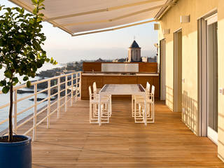 NEL BLU | Genova, marta carraro marta carraro Śródziemnomorski balkon, taras i weranda
