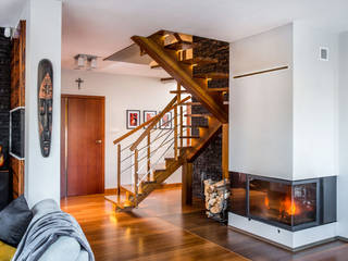 Nowoczesny dom ze szczyptą egzotyki, Viva Design - projektowanie wnętrz Viva Design - projektowanie wnętrz Modern Corridor, Hallway and Staircase Stone