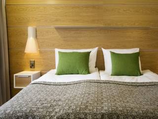 Innover sur les lampes de chevet, NEDGIS NEDGIS Modern Bedroom Wood White