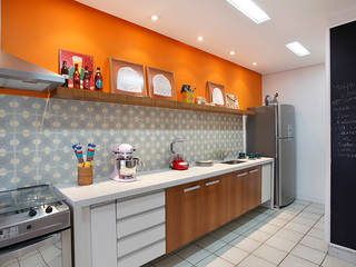 Residência Jardim Botânico 02, Adoro Arquitetura Adoro Arquitetura Modern Kitchen Ceramic