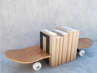 Skateboard honey bookends simple and elegant for books - skateboarding themed bedroom Furniture, skate-home skate-home Kamar Bayi/Anak Modern Kayu Wood effect