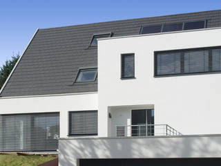 Einfamilienhaus in Schorndorf, KurzVertikal GmbH KurzVertikal GmbH 모던스타일 주택