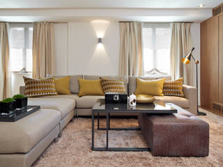VIVIENDA VRENA, Molins Design Molins Design Mediterranean style living room