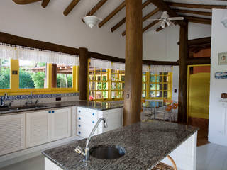 RESIDÊNCIA SL, MADUEÑO ARQUITETURA & ENGENHARIA MADUEÑO ARQUITETURA & ENGENHARIA Rustic style kitchen