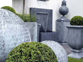 Water Features: A selection of traditional & contemporary Water Features, handmade from Steel & Zinc, A Place In The Garden Ltd. A Place In The Garden Ltd. Classic style garden