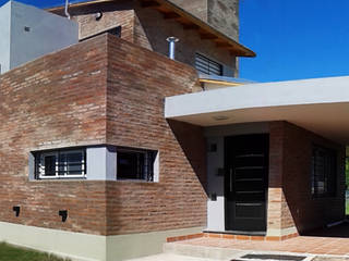 Casa en Funes IV, ELVARQUITECTOS ELVARQUITECTOS Modern houses
