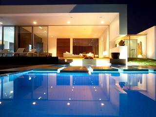 CASA BARRENECHE, LIGHTEN LIGHTEN Pool