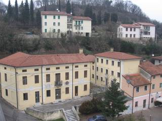 Unità residenziali "Corte delle Bisortole" - Ristrutturazione e ampliamento ex municipio di Arcugnano (VI), Studio di progettazione Ghiotto&Tescari Studio di progettazione Ghiotto&Tescari Modern houses