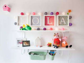 Habitación de Lola, demarcasueca demarcasueca Dormitorios infantiles modernos: