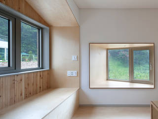 homify Puertas y ventanas modernas