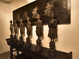 Sala dei Buddha, Thais s.r.l Thais s.r.l Living room Copper/Bronze/Brass