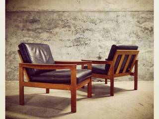 Pair of Easy Chairs by Illum Wikkelsø | Komfort, Retro Wood Retro Wood Rustic style houses