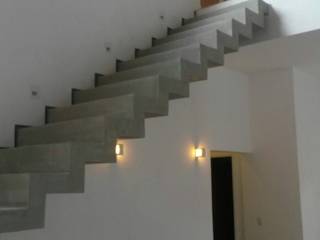 escada em cimento queimado, Margareth Salles Margareth Salles Modern corridor, hallway & stairs Concrete