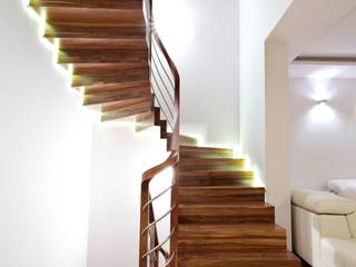 Faltwerktreppe Speyer, lifestyle-treppen.de lifestyle-treppen.de Modern Corridor, Hallway and Staircase Wood Wood effect