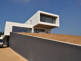 Casa Atouguia , Escala Absoluta Escala Absoluta Minimalist houses