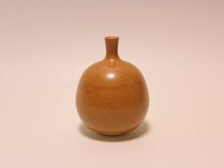 花入 VASE, TOMOHARU NAKAGAWA 中川 智治 TOMOHARU NAKAGAWA 中川 智治 Modern living room