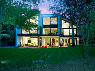 Luxury design house with Balinese flair, Baufritz (UK) Ltd. Baufritz (UK) Ltd. Modern houses