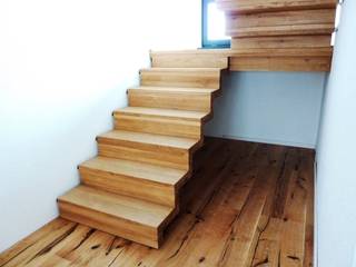 Faltwerktreppe Cuxhaven, lifestyle-treppen.de lifestyle-treppen.de Modern corridor, hallway & stairs Wood Wood effect