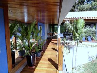 Casa Juiz de Fora - MG, DG Arquitetura + Design DG Arquitetura + Design 現代風玄關、走廊與階梯