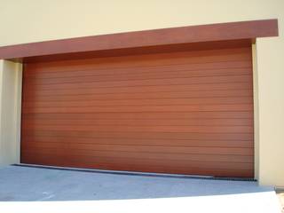 Puerta madera Cedro Odorata. , CHD COMPANY CHD COMPANY Garage/shed Wood