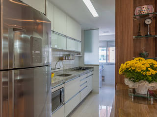 Condomínio Jardins Eco Resort & Residence, Eveline Maciel - Arquitetura e Interiores Eveline Maciel - Arquitetura e Interiores Modern kitchen