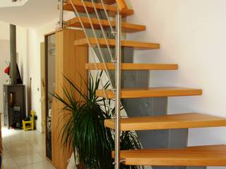 Mittelholmtreppe Dorsten, lifestyle-treppen.de lifestyle-treppen.de Corredores, halls e escadas modernos Madeira Acabamento em madeira