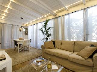 trasformazione di una veranda, Fabio Carria Fabio Carria Balconies, verandas & terraces Accessories & decoration Wood White