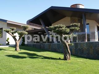 Columnas de chalet en microcemento, Pavinor Pavinor Modern houses کنکریٹ