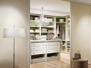 Begehbare Kleiderschränke, CABINET Schranksysteme AG CABINET Schranksysteme AG Classic style dressing room