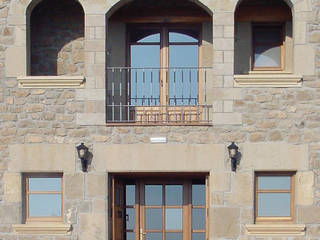 Casa de turismo rural en la Torre d'Oristà (Barcelona), ALENTORN i ALENTORN ARQUITECTES, SLP ALENTORN i ALENTORN ARQUITECTES, SLP Casas de estilo rústico Piedra