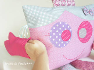 coussin p'tit monstre double face content / pas content pour la sieste des p'tites princesses, Graine de Pensée Graine de Pensée Детские комната в эклектичном стиле Текстиль Янтарный / Золотой