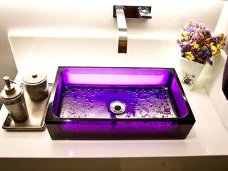 Lavabo cinza e roxo - Residência Tristeza, INOVA Arquitetura INOVA Arquitetura حمام