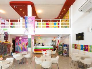 LOCAL DE JUEGO PARA NIÑOS / KIDSLANDIA, CELOIRA CALDERON ARQUITECTOS CELOIRA CALDERON ARQUITECTOS Commercial spaces