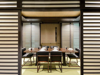 Kasara Townhouse, Design Intervention Design Intervention Salas de jantar asiáticas