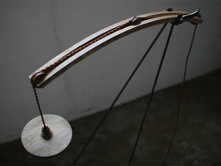 No.111 Floor Lamp フロアランプ, 木の生活道具MWC.WORKSHOP 木の生活道具MWC.WORKSHOP Salones de estilo moderno