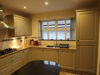 Traditional English Kitchen (with a bit of modern!), AD3 Design Limited AD3 Design Limited Kitchen