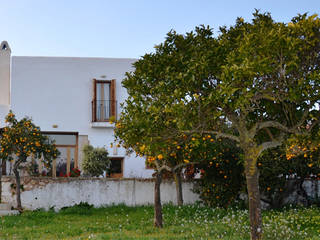 Can Busquets, Eivissa, 2003 , AMOMA ARQUITECTURA AMOMA ARQUITECTURA Mediterranean style houses