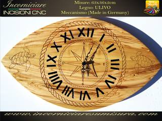 Orologio in legno Ulivo, INCORNICIARE INCORNICIARE Case in stile mediterraneo Legno massello Variopinto