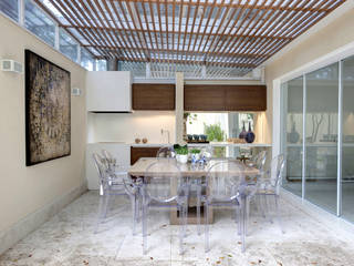 Espaço Gourmet - Ville Bosquée, Michelle Machado Arquitetura Michelle Machado Arquitetura Modern dining room Wood White