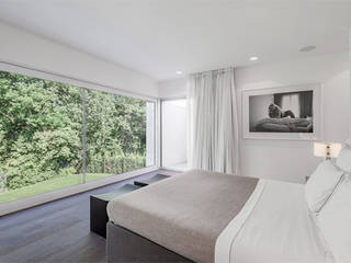 Maison moderne avec vue panoramique sur le forêt, dl-c, designlab-construction sa dl-c, designlab-construction sa Modern style bedroom